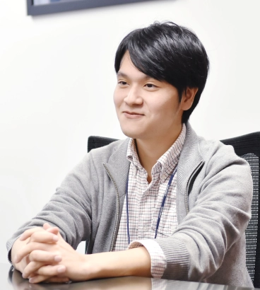 インタビューの様子