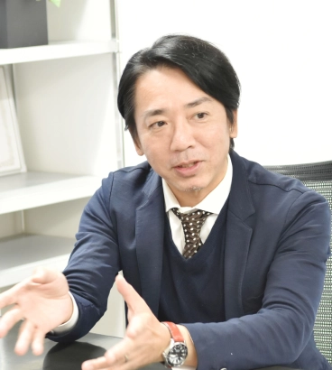 インタビューの様子